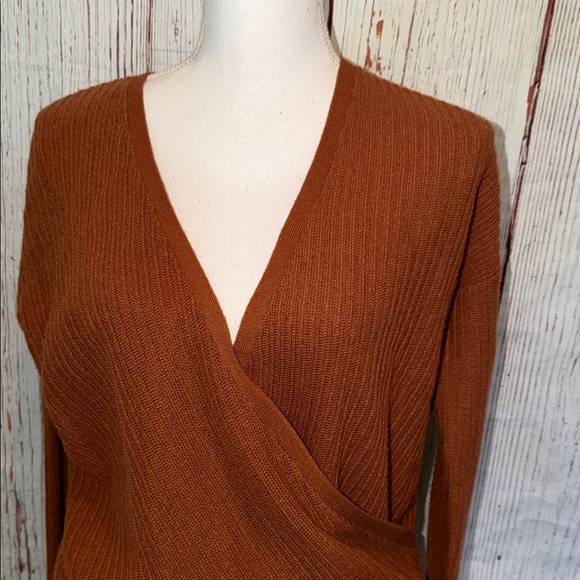 Hem & Thread Rust V-Neck Sweater - Picture 2 of 2
